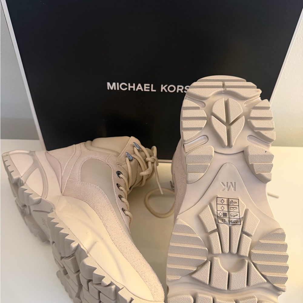 Michael Kors Bone Darius Hiker Leather Boots, Womens 8.5 - Picture 3 of 6